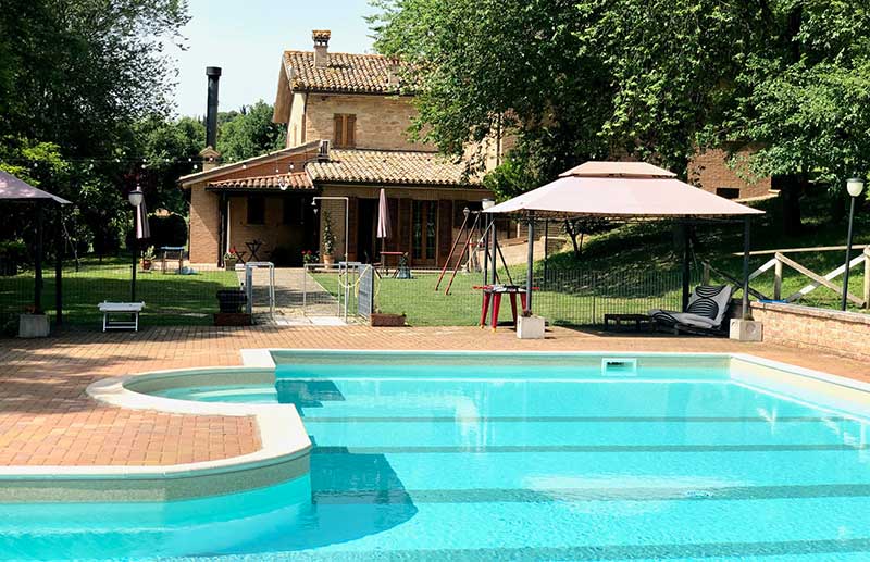 Piscina Country house della Posta a Rosora